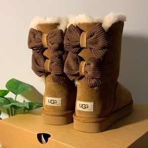 UGG boot Bailey corduroy bow chestnut brown